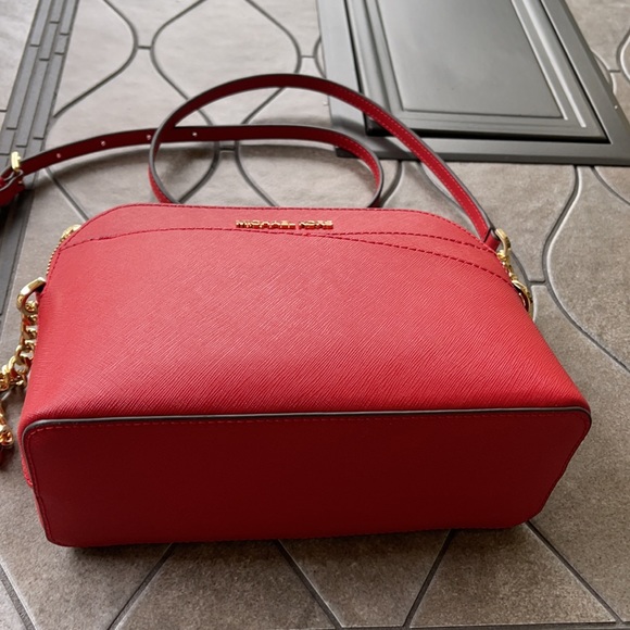 MICHAEL KORS Jet Set Travel Medium Logo Dome Crossbody Bag FLAME COLOR - Picture 3 of 16